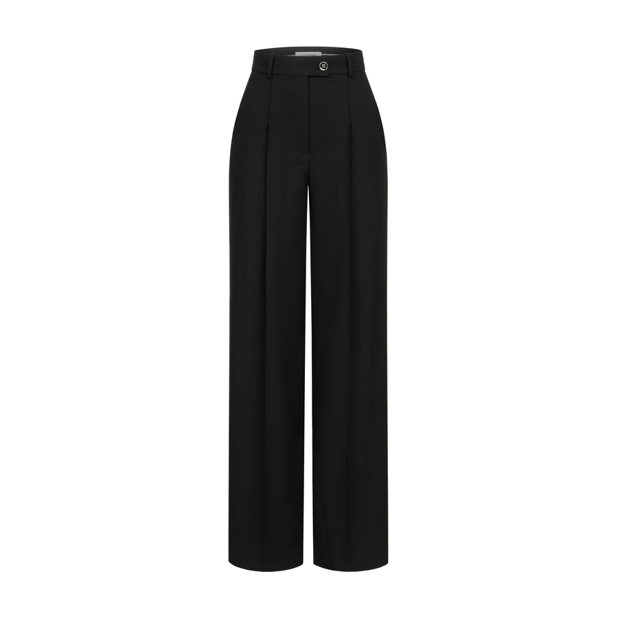 Loose-cut trousers with pleats